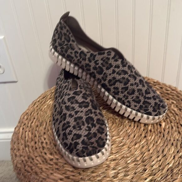 ILSE JACOBSEN WOMEN'S TULIP LEOPARD Print Slip-On Women's Shoes - 38 - Picture 3 of 10